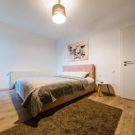 Appartement 1minus1 - Self Check-in & Free Parking